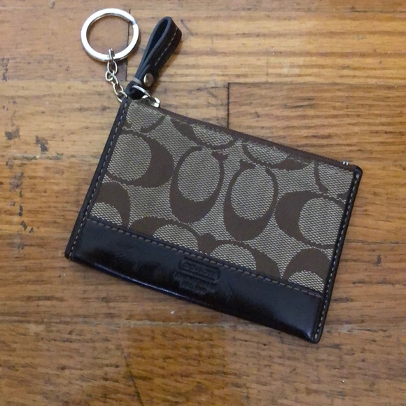 Authentic Coach Card Wallet - Picture 1 of 3